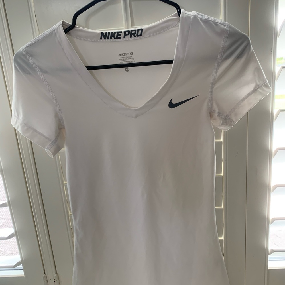 Women’s Nike Pro shirt